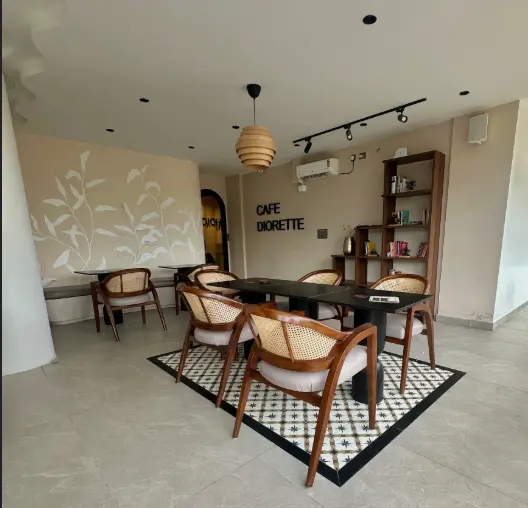 Diorette Café Interior